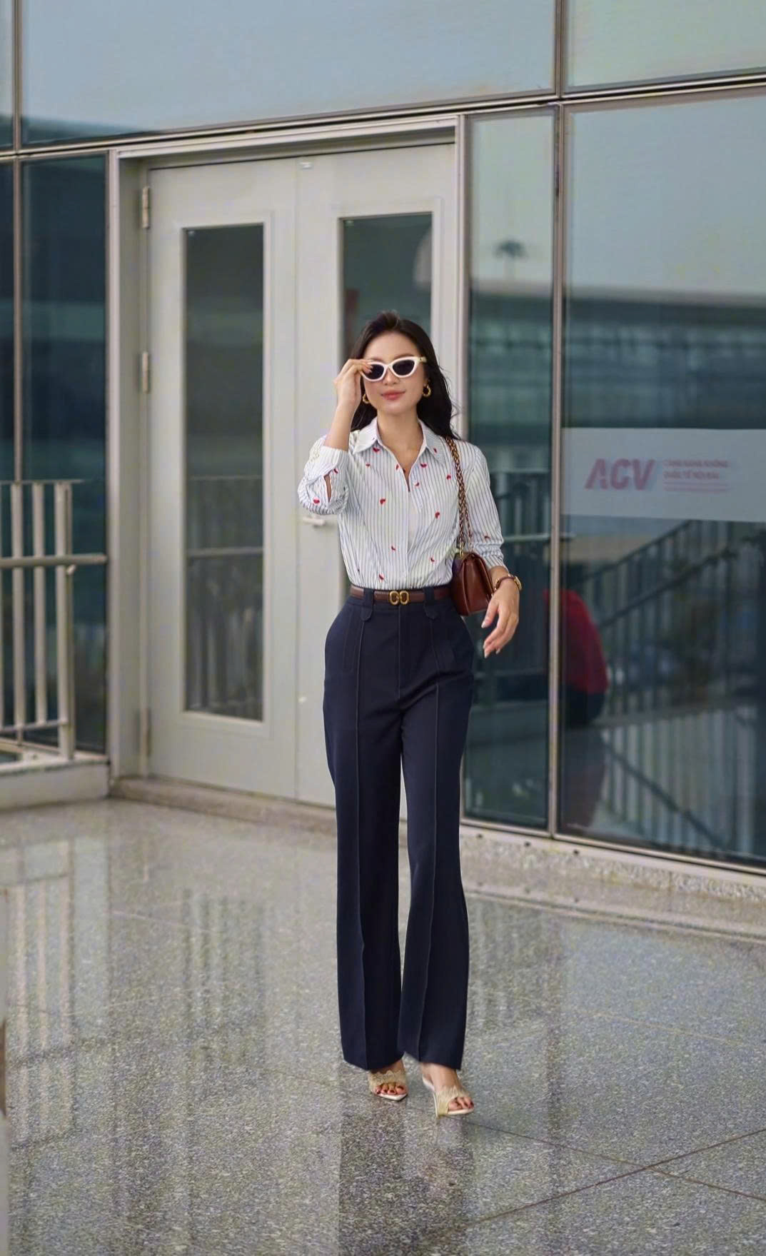 Quần dáng suông cạp cao denim